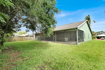 362 SE Crosspoint Drive, Port Saint Lucie, FL 34983 - Photo 31