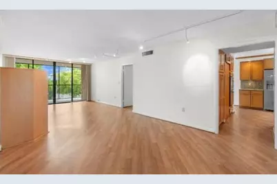 4816 N 46 Avenue #J482, Hollywood, FL 33021 - Photo 7