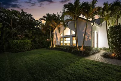 1275 N Swinton Avenue, Delray Beach, FL 33444 - Photo 11