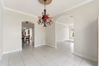 10710 NW 54th Place, Coral Springs, FL 33076 - Photo 9