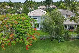 1374 Canary Island Dr, Weston, FL 33327 - Photo 39