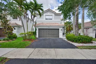 1374 Canary Island Dr, Weston, FL 33327 - Photo 3