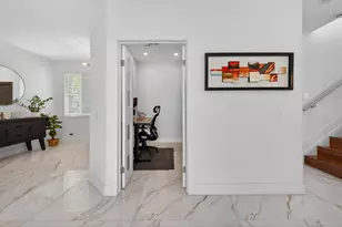 1374 Canary Island Dr, Weston, FL 33327 - Photo 11