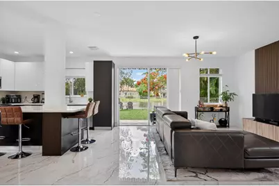 1374 Canary Island Drive, Weston, FL 33327 - Photo 9