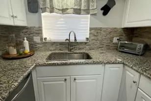 410 Wilma Circle, Riviera Beach, FL 33404 - Photo 9