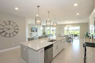 10205 SW Pervenche Ln, Port Saint Lucie, FL 34987 - Photo 7