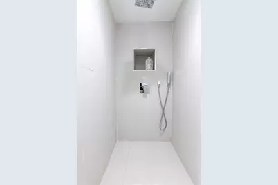 9007 NE 10th Avenue NE, Miami, FL 33138 - Photo 33