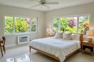 9271 W Bay Harbor Dr, Bay Harbor Islands, FL 33154 - Photo 5