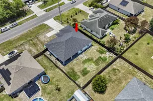 1049 SW Paar Dr, Port Saint Lucie, FL 34953 - Photo 5