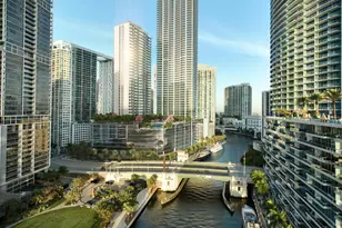 77 SE 5th St, Miami, FL 33131 - Photo 5