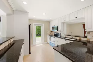 2811 NE 16th St, Pompano Beach, FL 33062 - Photo 9