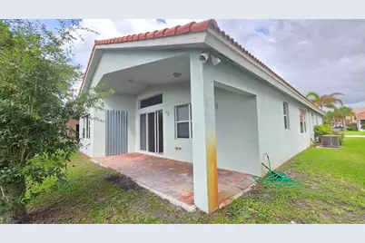 2264 SW Newport Isles Boulevard, Port Saint Lucie, FL 34953 - Photo 15