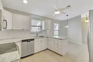 1022 Island Manor Dr, Greenacres, FL 33413 - Photo 3