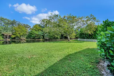 1022 Island Manor Drive, Greenacres, FL 33413 - Photo 25