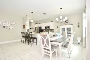 1945 NW Cataluna Cir, Port Saint Lucie, FL 34986 - Photo 9
