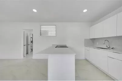 323 Elm Street #7, Hollywood, FL 33019 - Photo 7
