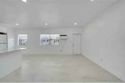 323 Elm Street #7, Hollywood, FL 33019 - Photo 15