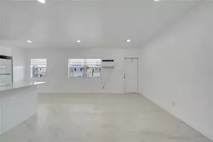323 Elm St, Hollywood, FL 33019 - Photo 15