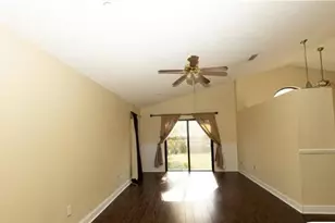 915 Buttonwood Ave, North Lauderdale, FL 33068 - Photo 3