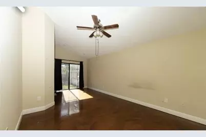 915 Buttonwood Avenue, North Lauderdale, FL 33068 - Photo 5