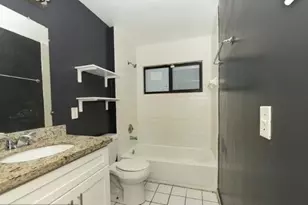 915 Buttonwood Ave, North Lauderdale, FL 33068 - Photo 11