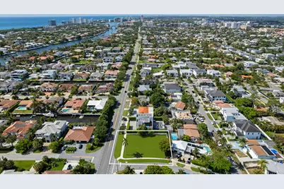 498 NE 14th Street, Boca Raton, FL 33432 - Photo 1