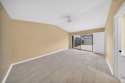 1567 Pheasant Walk #B, Fort Pierce, FL 34950 - Photo 11