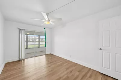 1043 Cornwall C, Boca Raton, FL 33434 - Photo 13