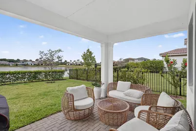 329 SE Fascino Circle, Port Saint Lucie, FL 34984 - Photo 5