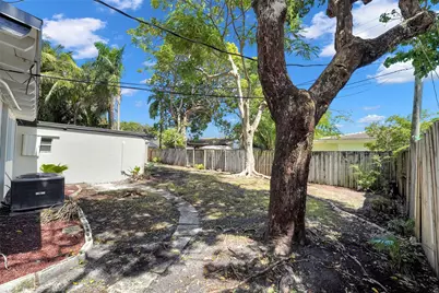 812 NE 4th Avenue, Pompano Beach, FL 33060 - Photo 41
