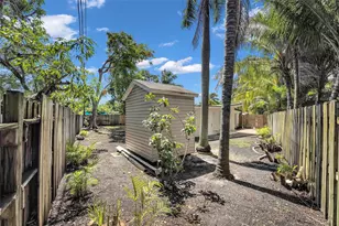 812 NE 4th Ave, Pompano Beach, FL 33060 - Photo 17