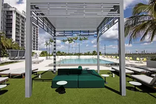 1770 S Young Cir, Hollywood, FL 33020 - Photo 3