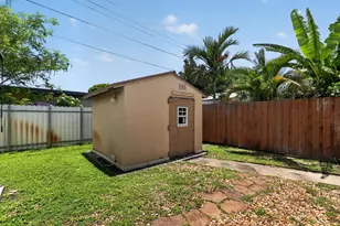 8580 NW 12th St, Pembroke Pines, FL 33024 - Photo 43