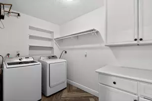 8580 NW 12th St, Pembroke Pines, FL 33024 - Photo 35