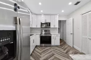8580 NW 12th St, Pembroke Pines, FL 33024 - Photo 13