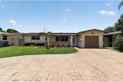 8580 NW 12th Street, Pembroke Pines, FL 33024 - Photo 1