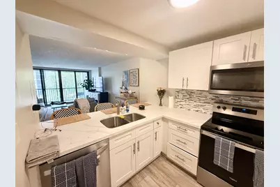 11 Royal Palm Way #Ph 303, Boca Raton, FL 33432 - Photo 3