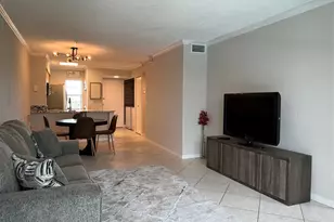 2220 N Cypress Bend Dr, Pompano Beach, FL 33069 - Photo 3