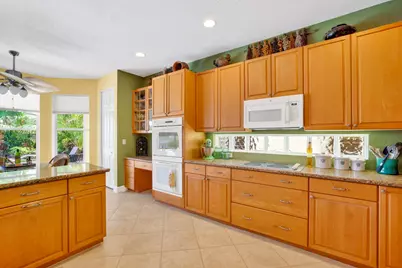 11772 Bayou Lane, Boca Raton, FL 33498 - Photo 13