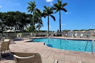 10752 Oak Bend Way, Wellington, FL 33414 - Photo 21