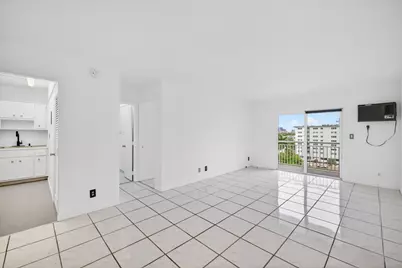 720 Orton Avenue #704, Fort Lauderdale, FL 33304 - Photo 9