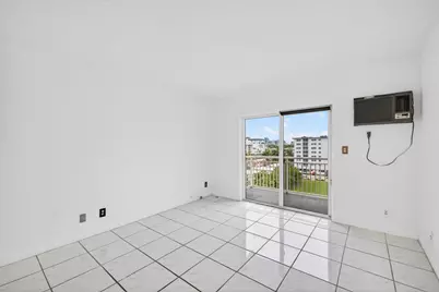 720 Orton Avenue #704, Fort Lauderdale, FL 33304 - Photo 13