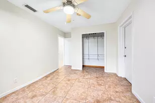 1540 NE 40th St, Oakland Park, FL 33334 - Photo 35