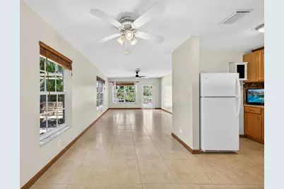 1540 NE 40th Street, Oakland Park, FL 33334 - Photo 13