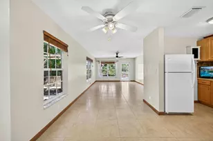 1540 NE 40th St, Oakland Park, FL 33334 - Photo 13