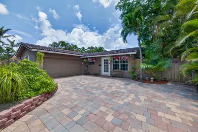 1540 NE 40th Street, Oakland Park, FL 33334 - Photo 1