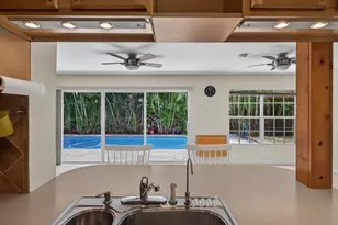 1540 NE 40th St, Oakland Park, FL 33334 - Photo 11
