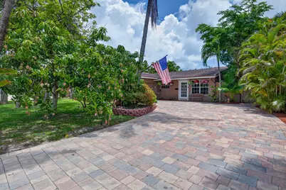 1540 NE 40th Street, Oakland Park, FL 33334 - Photo 3