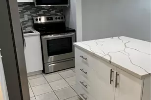 701 Pine Dr, Pompano Beach, FL 33060 - Photo 13