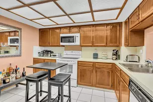 3200 Port Royale Dr N, Fort Lauderdale, FL 33308 - Photo 25